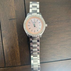Women’s fossil watch with pink Pearl face